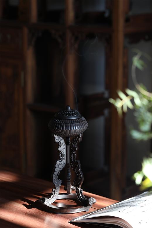 如意足夔凤纹菊瓣式冠架香炉°紫光檀 商品图5