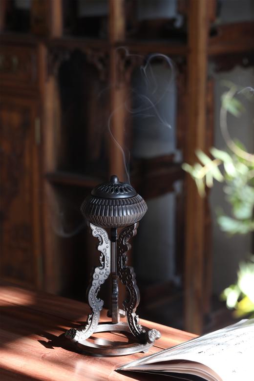 如意足夔凤纹菊瓣式冠架香炉°紫光檀 商品图2