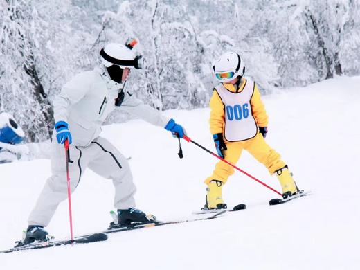 立减300！畅滑东方阿尔卑斯山 【西岭雪山官方滑雪营·3天2夜】3280元 一价全含：交通+住宿+餐饮+全程教学+门票索道+日场夜场雪票~成人孩子都可以报 商品图12