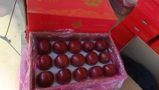 灵宝寺河山野苹果，亚洲第一高山果园，寺河山原产地苹果，甜度16.7，色泽艳，口感脆、味道美、蜡质厚、硬度大、耐贮运、含糖量高等突出特点而饮誉海内外，数量不多，有需要提前告知！ 商品图5