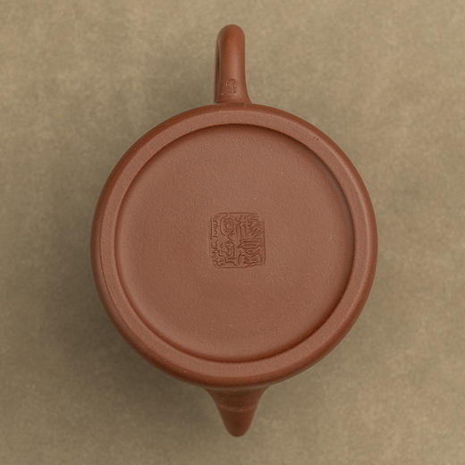 《德钟壶》 杨群群  高级工艺美术师、工艺美术学会会员、省工艺美术学会会员 商品图3