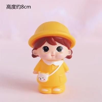塑料黄衣男/女学生摆件 装饰摆件萌宝宝黄色帽子背包娃娃小女孩小男孩摆件 商品图0