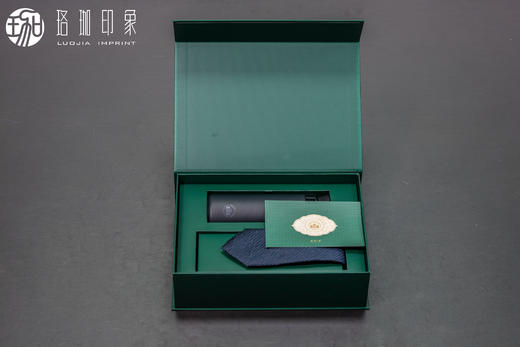 珞珈云海-男士领带保温杯套盒 商品图6