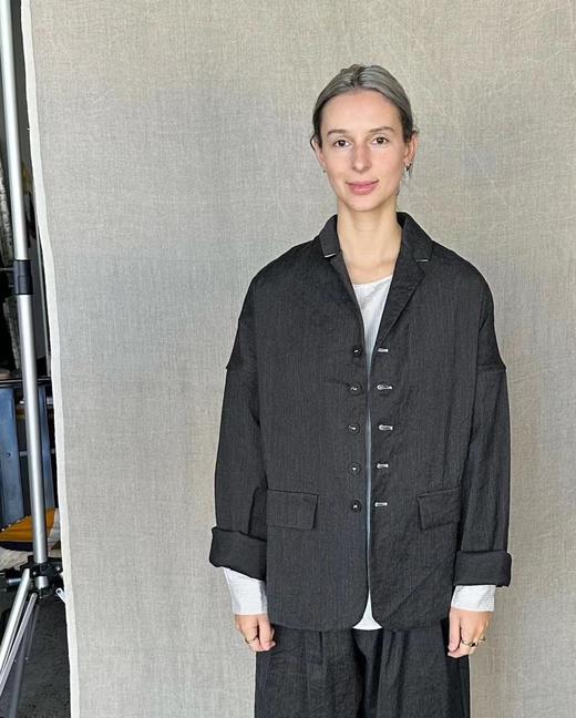 ALBUM DI FAMIGLIA 炭黑INOX质感宽松版型西装外套 商品图5