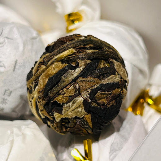 2023芝兰龙珠南糯山头春头采花香清甜白茶龙珠（100g/盒） 商品图1