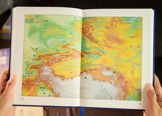 （5折包邮）《地图上的中国通史》（全2册） 限量版赠品《中国历朝疆域地图册》1本 商品图4