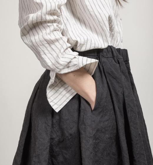 ALBUM DI FAMIGLIA 炭黑INOX质感交叉款半身裙 商品图6