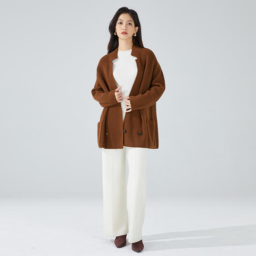 东黎 • 小山羊绒女士秋冬宽松西服版开衫 3420 商品图2