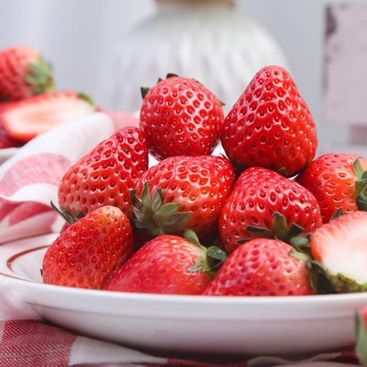 丹东空运九九草莓大果（11颗装） 商品图2