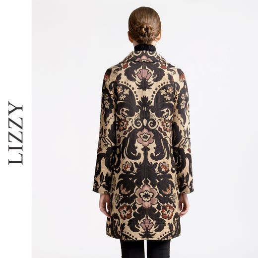 LIZZY2023秋冬新款英伦风格优雅简约H摆型提花面料双排扣大衣2961 商品图3