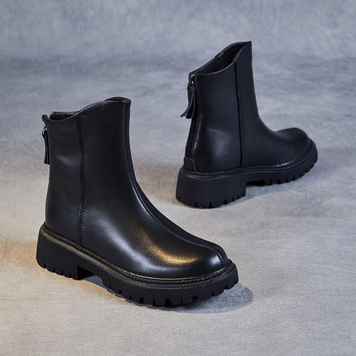 【双11】2023秋冬新款真皮粗跟马丁靴厚底增高短靴ZM233539 商品图3
