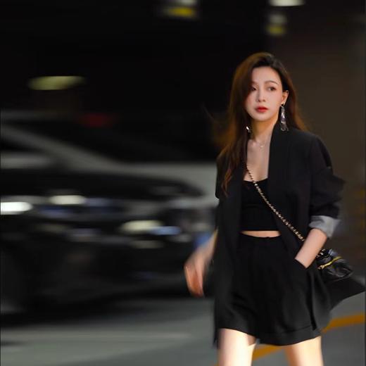 金蘑菇菇【甜茶西装】收官巨献！弹力TR 一款会呼吸的西装显瘦 商品图0