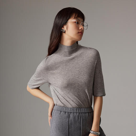 IN AND ON 慵懒风山羊绒针织上衣软糯桑蚕丝高领半袖毛衣53655 商品图5