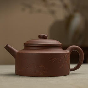 《德钟壶》 周志新  高级工艺美术师、优秀青年陶艺家