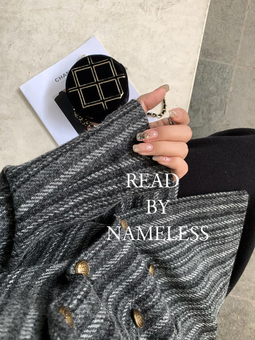 Read Nameless /掐腰羊毛条纹大衣+黑色针织半裙 商品图6