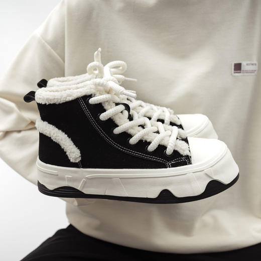 「三款配色！皮面加绒」高帮女鞋2023秋冬新款复古厚底板鞋子韩版保暖二棉鞋 商品图0