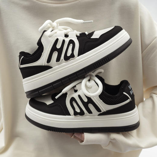 「两款配色！韩版加绒小白鞋」ins风女多巴胺女鞋 秋冬新厚底小众设计运动休闲板鞋 商品图2