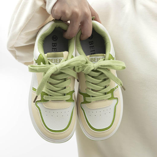 「三款配色！韩版厚底鞋」2023秋冬季新款小白鞋女圆头休闲鞋学生时尚板鞋 商品图3