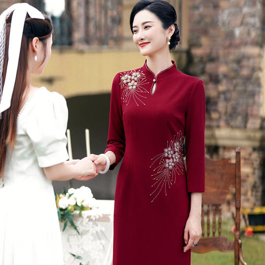 MLY-婚宴礼服裙结婚丈母娘烫钻喜婆婆婚宴装丝绒旗袍 商品图3