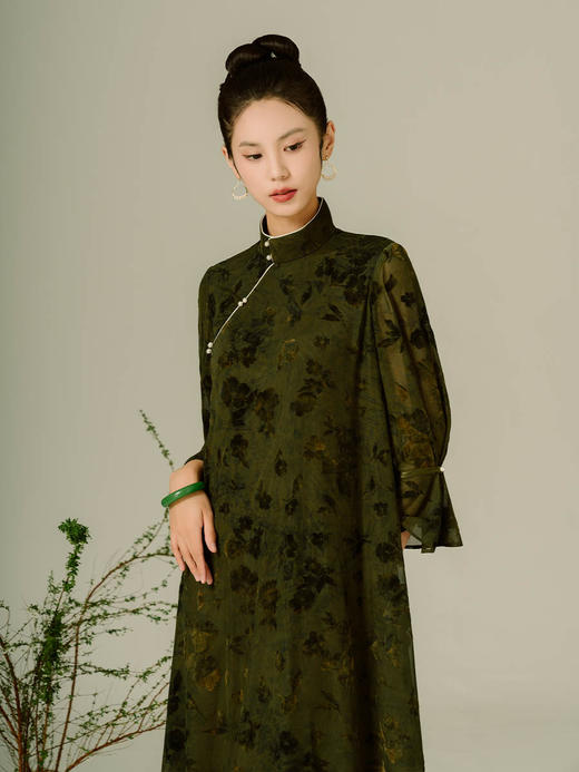 荷言GL 江畔 墨绿色浮雕质感烂花丝绒旗袍连衣裙复古长衫 商品图2