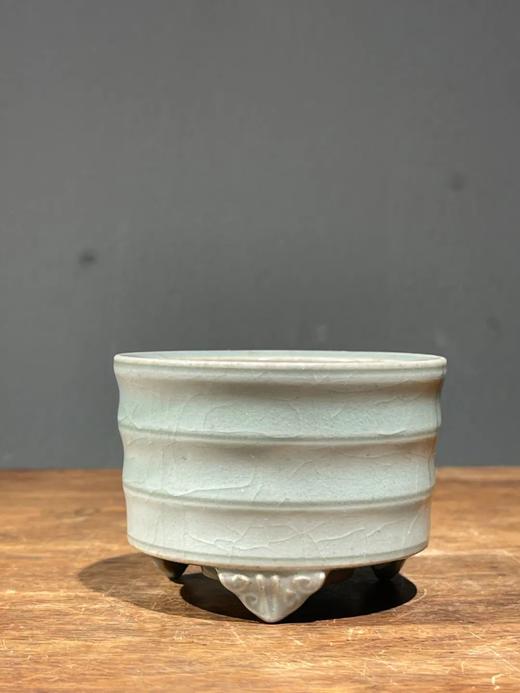 龙泉窑粉青釉奁式三足炉，顺丰包邮 商品图13