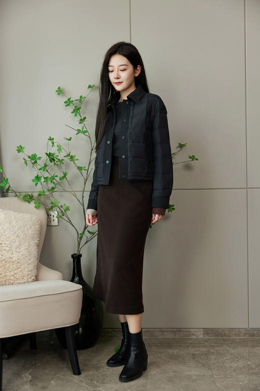 轻盈御寒翻领鹅绒服 商品图4