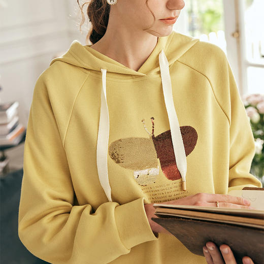 OLrain欧芮儿法式连帽卫衣女秋季2023新款宽松慵懒蝴蝶珠片绣上衣 商品图2