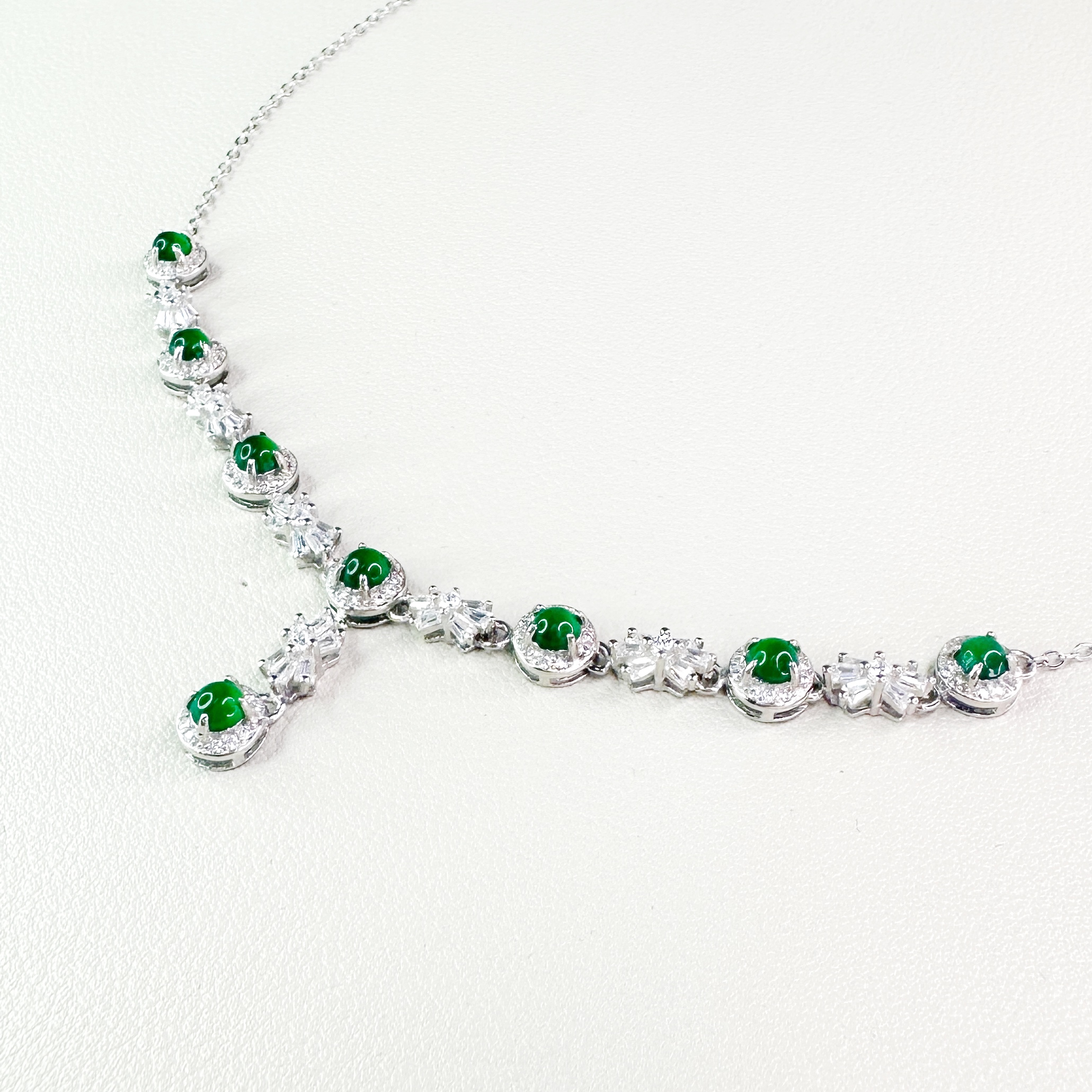 东岳翡翠项链（蝶形）