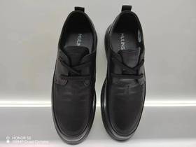 木林森新款软底系带休闲皮鞋