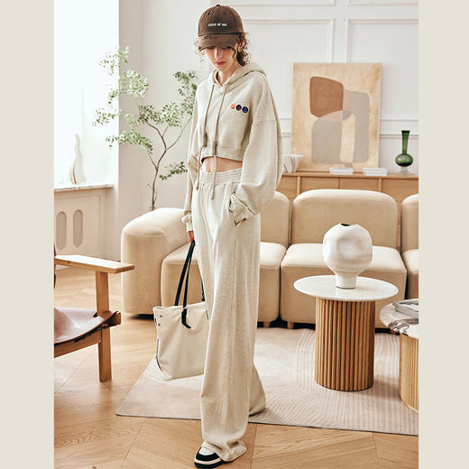 OLrain欧芮儿法式运动休闲裤女夏季2023年新款松紧腰阔腿拖地卫裤 商品图3