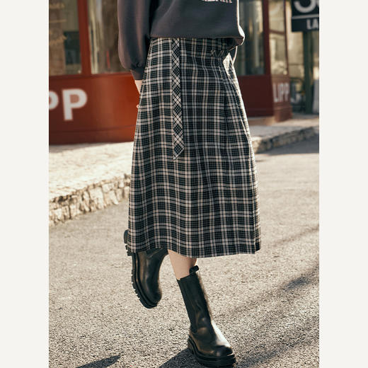 OLrain欧芮儿格子半身裙女秋季2023新款高腰美式复古压褶直筒裙子 商品图0