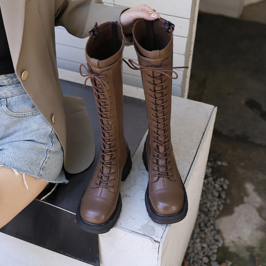 西遇厚底马丁靴女新款秋季美式甜酷机车不过膝长靴黑色骑士靴V1933840 商品图1