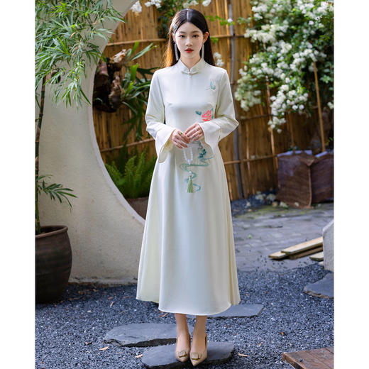 FLZD-23155立领修身扇子云仙穗头绣花连衣裙袖口特色压褶长裙23155 商品图1