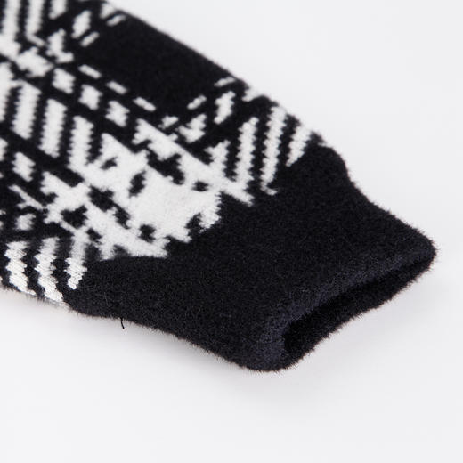 NG121斯尔丽2023秋冬新款撞色领时尚小款针织提花格子宽松版显瘦外套 商品图5