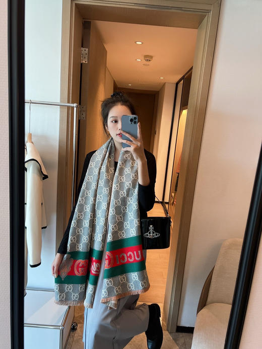 秋冬特惠💰140 GUCCI新款【盾牌羊绒围巾】配色超级有考究 商品图6