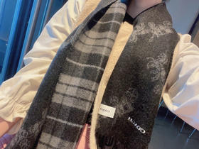 秋冬特惠💰290 COACH经典 蔻驰围巾也太好看了吧！不仅有颜值还有品质