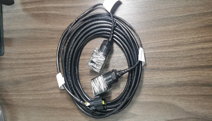 平地机接电磁阀线（GD）AT1（QXL-XS-003106B）