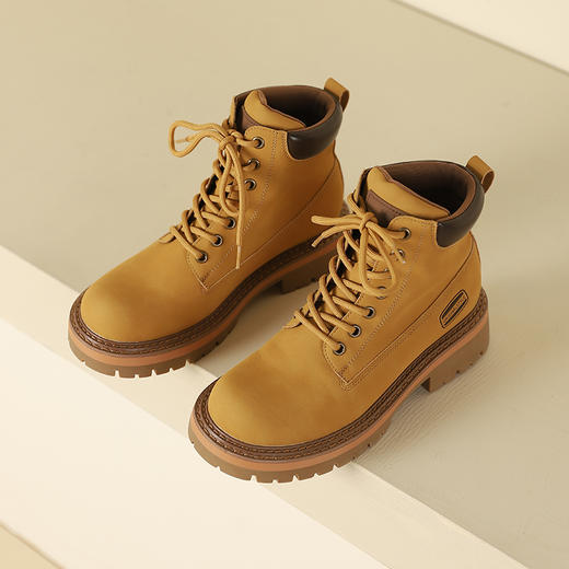 西遇美式大黄靴女新款秋季踢不烂圆头马丁靴户外工装厚底短靴V1933830 商品图4