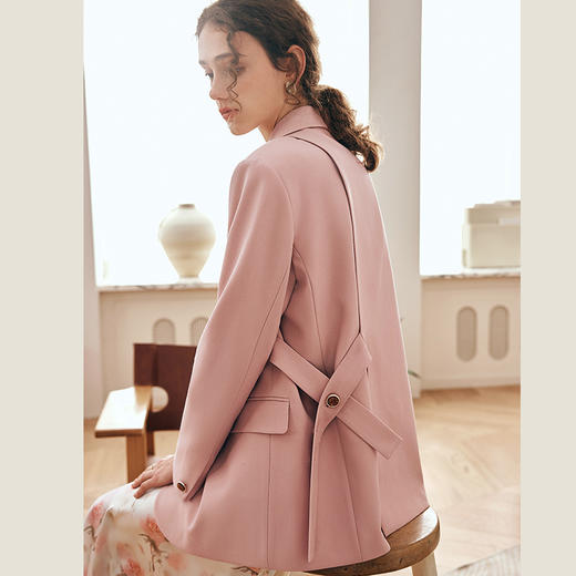 OLrain欧芮儿法式粉色西装外套女秋季2023年新款宽松爱心刺绣上衣 商品图1