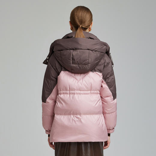 NR010斯尔丽23冬新款时尚撞色宽松保暖轻薄显瘦保暖白鸭绒连帽羽绒服 商品图1