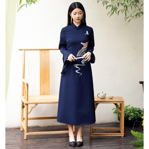 FLZD-23155立领修身扇子云仙穗头绣花连衣裙袖口特色压褶长裙23155 商品图0