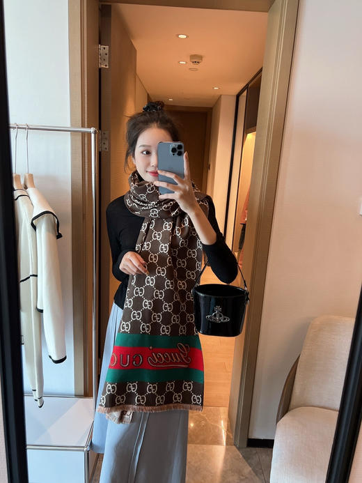 秋冬特惠💰140 GUCCI新款【盾牌羊绒围巾】配色超级有考究 商品图3