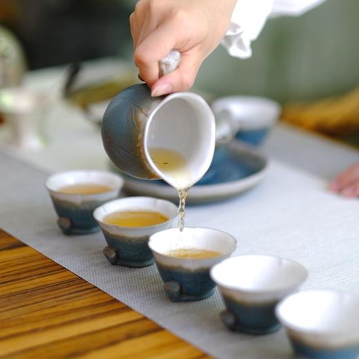 万仟堂 茶具套装家用 客厅送礼茶具 陶瓷功夫 高档茶具整套 茶具茶盘秋荷 圆形功夫茶盘 秋荷一池02 雪兰釉 1壶1海1承6杯（不含茶盘） 商品图2