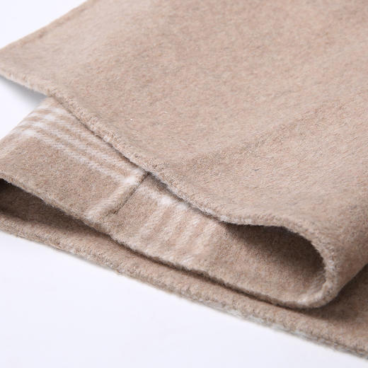 VIMAGE纬漫纪冬季时尚格纹翻领百搭修身毛呢大衣外套V1214822 商品图4