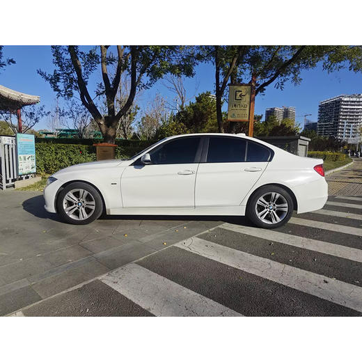 宝马 316i 运动设计套装【长租-北京】 商品图4