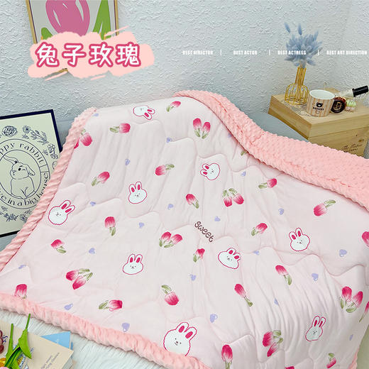 69/元【双面可用，多款颜色可选！】2023新款豆豆绒被子120*150cm被套新生婴儿宝宝幼儿园春秋四季通用毯聚，为宝宝带来温馨的睡眠体验。 商品图5