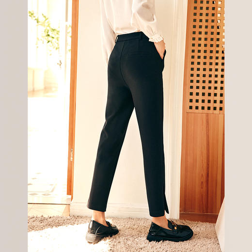 OLrain欧芮儿时髦黑色休闲裤女秋季2023新款简约修身通勤开叉西裤 商品图2