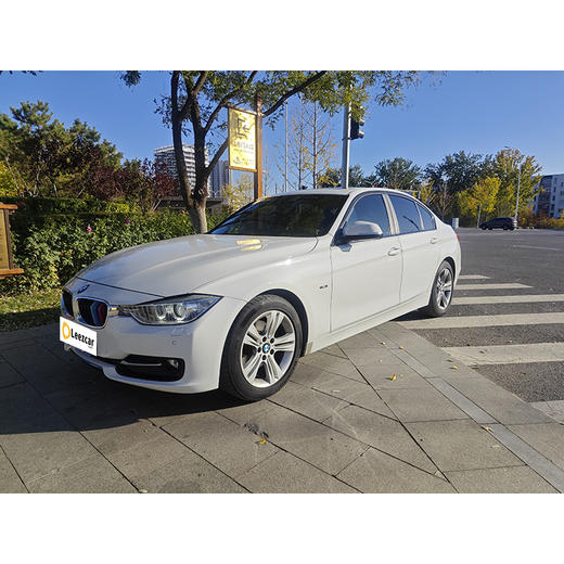 宝马 316i 运动设计套装【长租-北京】 商品图2