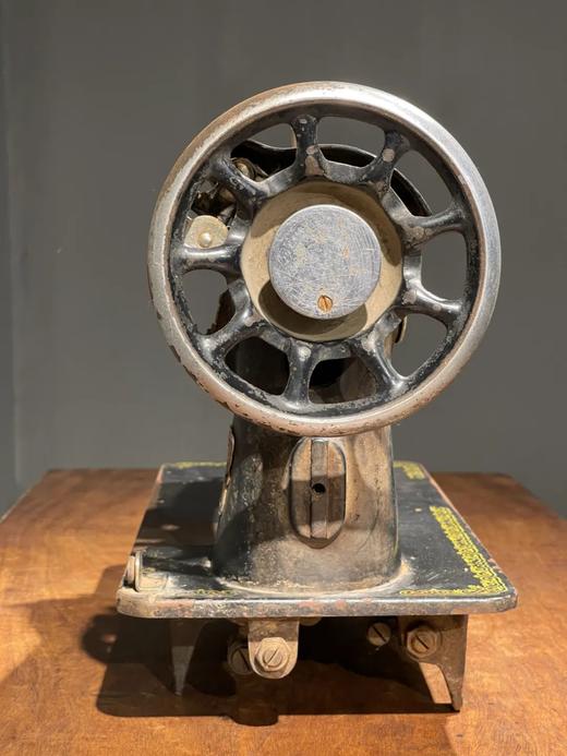 民国初年无敌牌缝纫机，顺丰包邮 商品图4