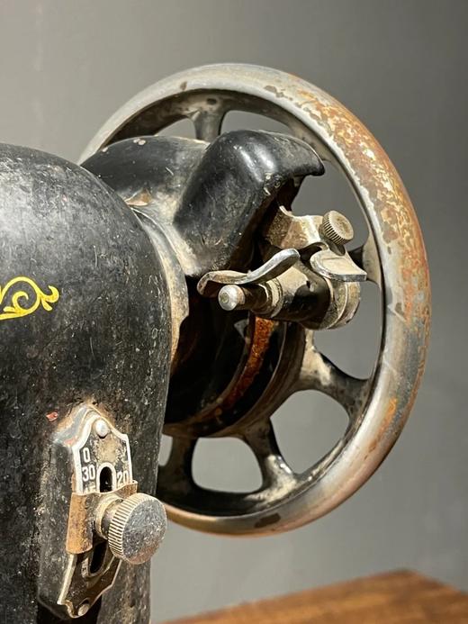 民国初年无敌牌缝纫机，顺丰包邮 商品图6